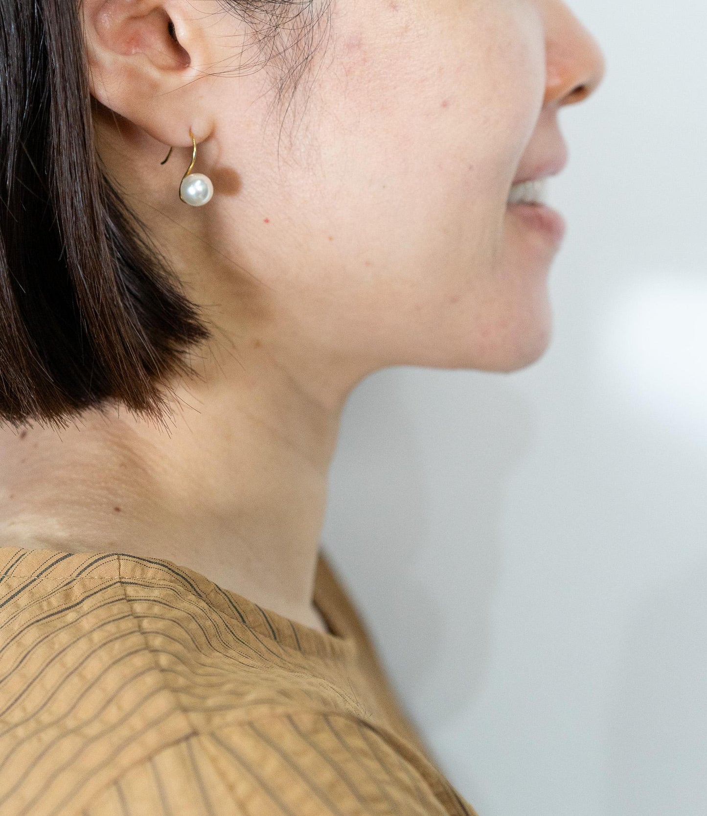 パールカーブピアス