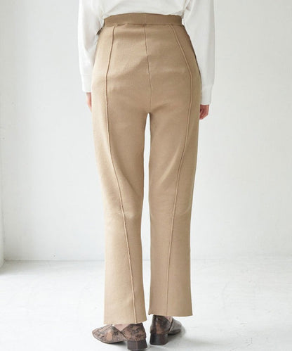 センタースリットパンツ