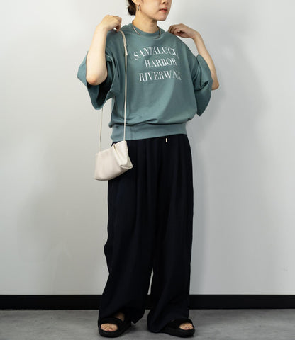 フレア袖レタリングTシャツ