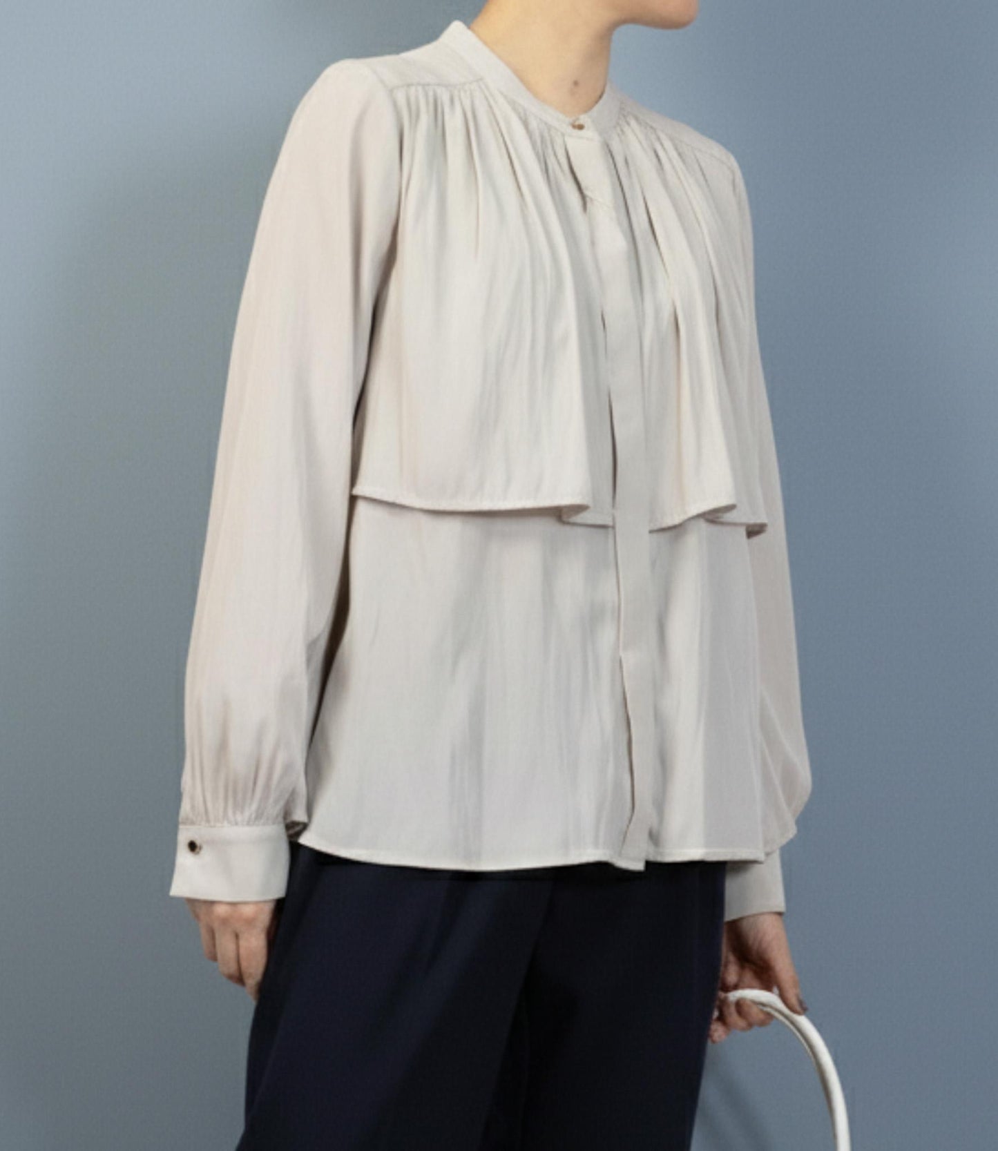 レイヤードライクエアリーブラウス