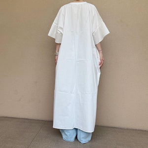 スタンドカラーコクーンワンピース