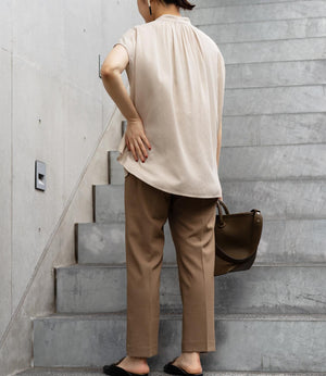 とろみバンドカラーブラウス