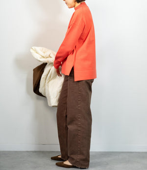 ハイネックスクエアニット