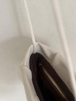 wander around pochette