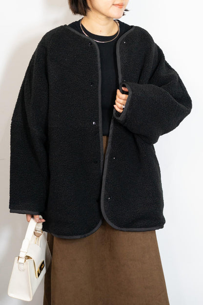 リバーシブルボアキルティングノーカラーアウター