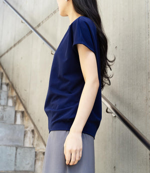 コクーンシルエットボートネックカットソー