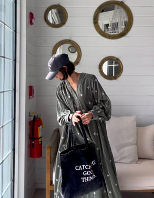 レタリング刺繍キャップ