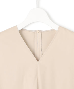 ストレッチブロード Vネックワンピース