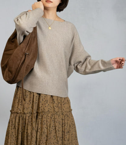 ボートネックラウンドニット