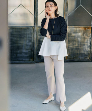 スリットパンツ