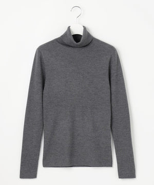 ウーステッドウール リブタートルネック ニット