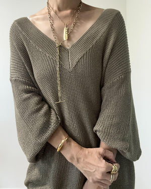 Vネックメッシュオーバーニット