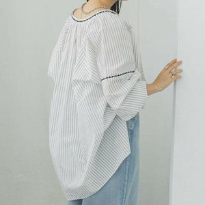 エンブロイダリーエアリーブラウス