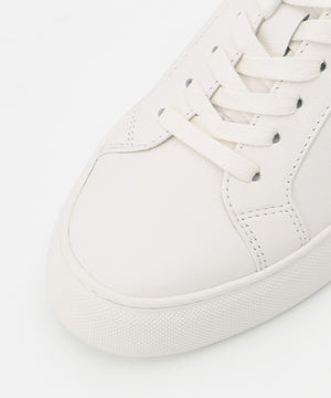 プラットフォームスニーカー