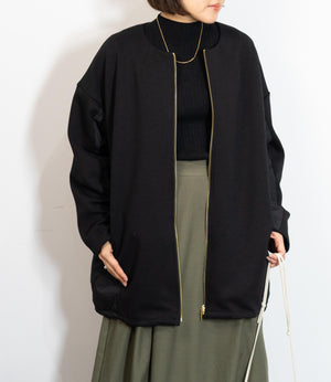 キルティング切替ノーカラーミディコート