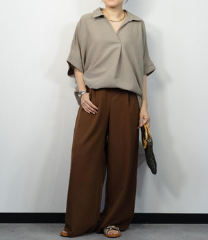 ストレッチタックストレートパンツ