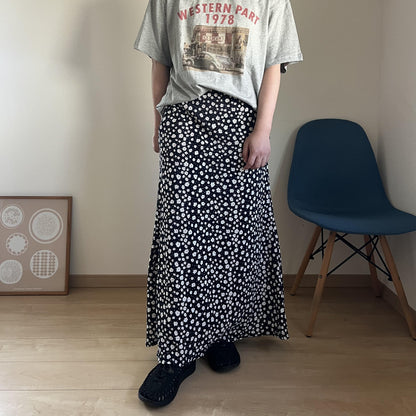花柄ロングスカート