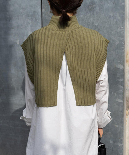 ワイドリブハイネックショートベスト