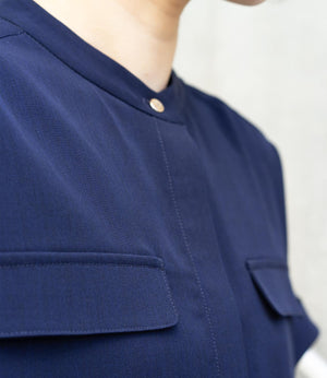 きれいめフラップサファリブラウス