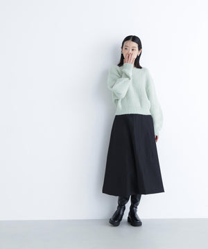 クロップドアゼフォルムニット