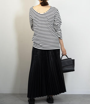 フェイクレザープリーツスカート