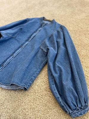 スタンドカラーデニムブラウス