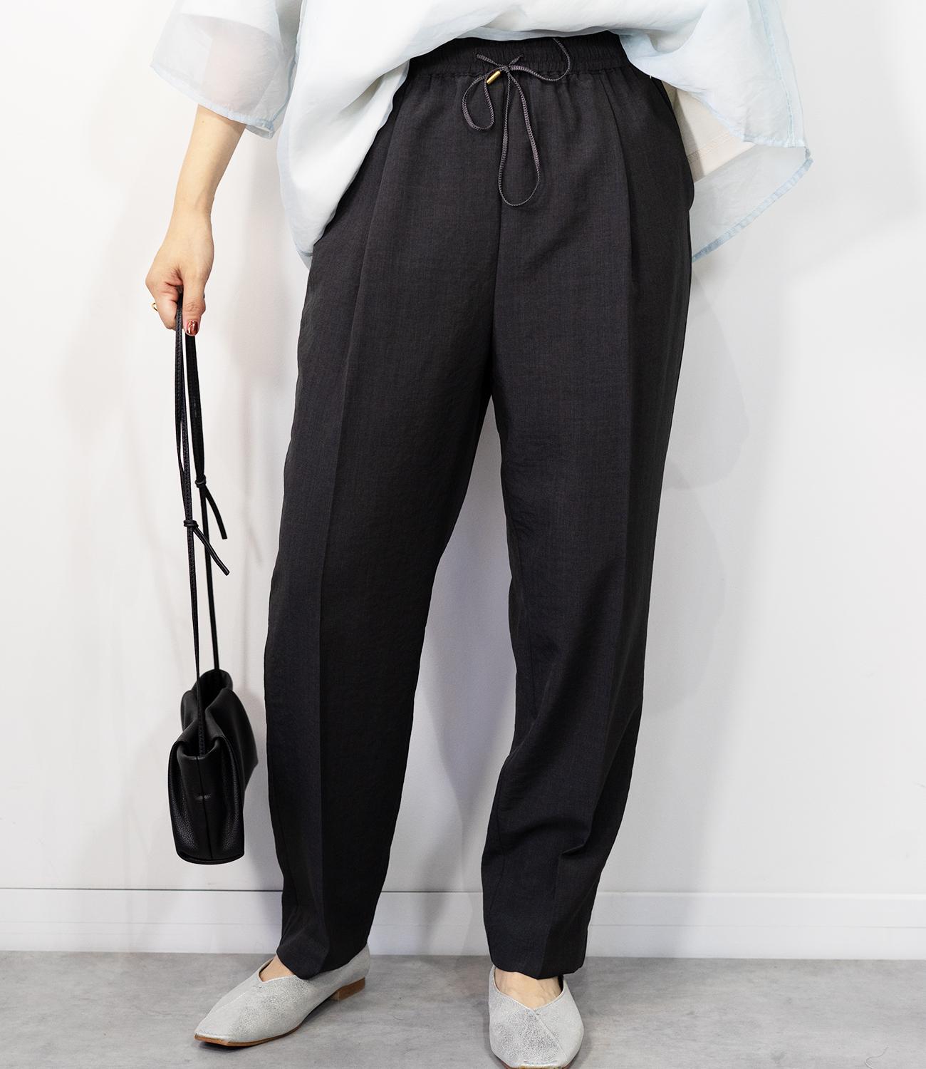 タンブラーブッチャーテーパードパンツ