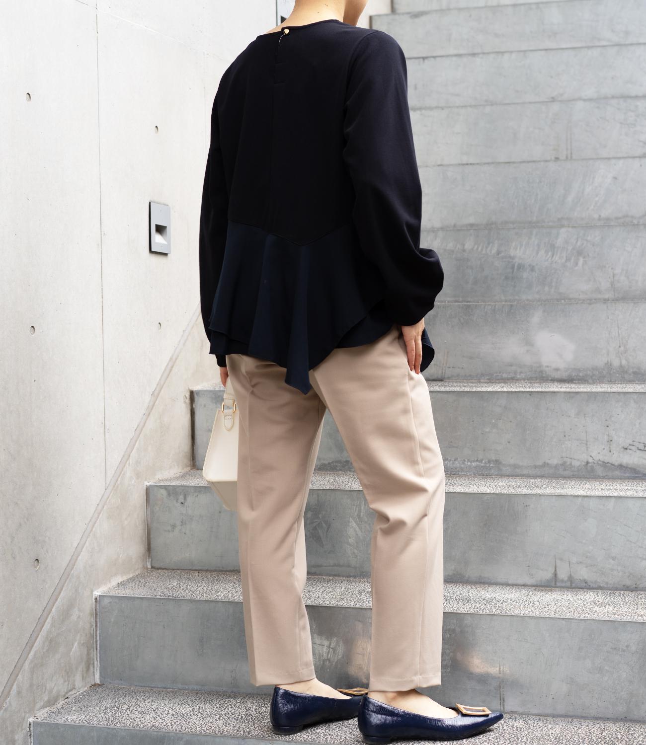 ドッキングイレヘムブラウス