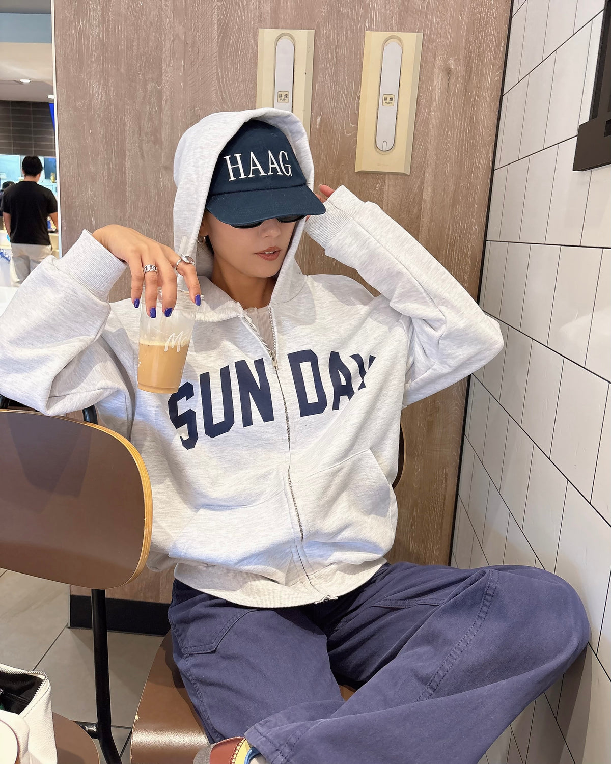 SUNDAYフードジップアップ