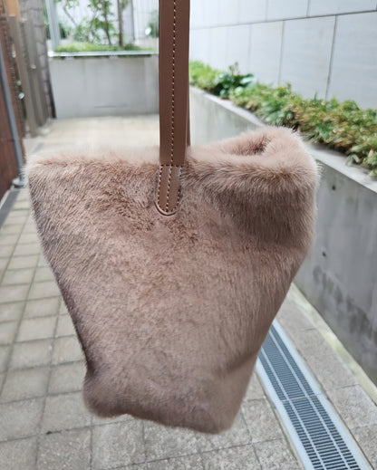 ファーバケットバッグ