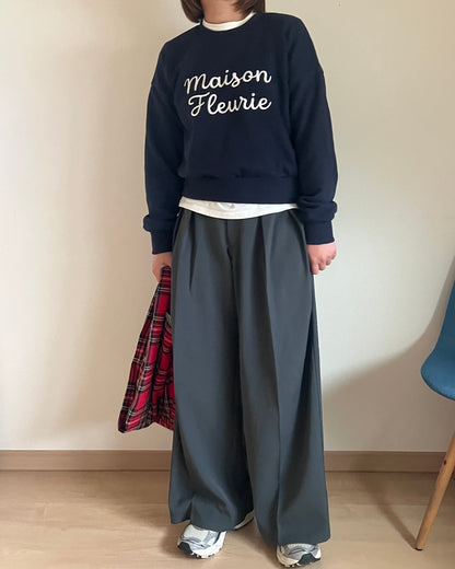 刺繍ロゴスウェットプルオーバー