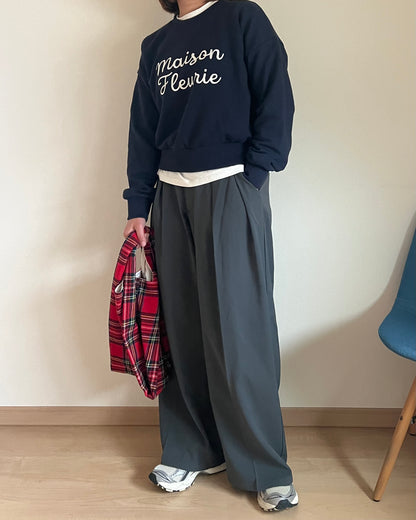 刺繍ロゴスウェットプルオーバー