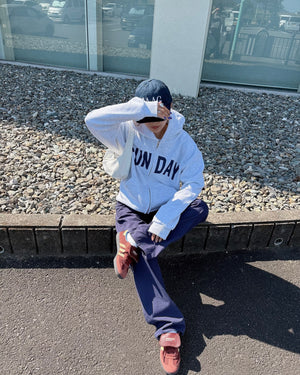SUNDAYフードジップアップ