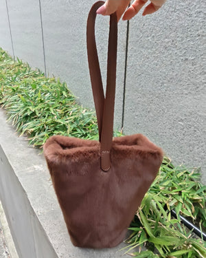 ファーバケットバッグ