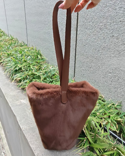 ファーバケットバッグ