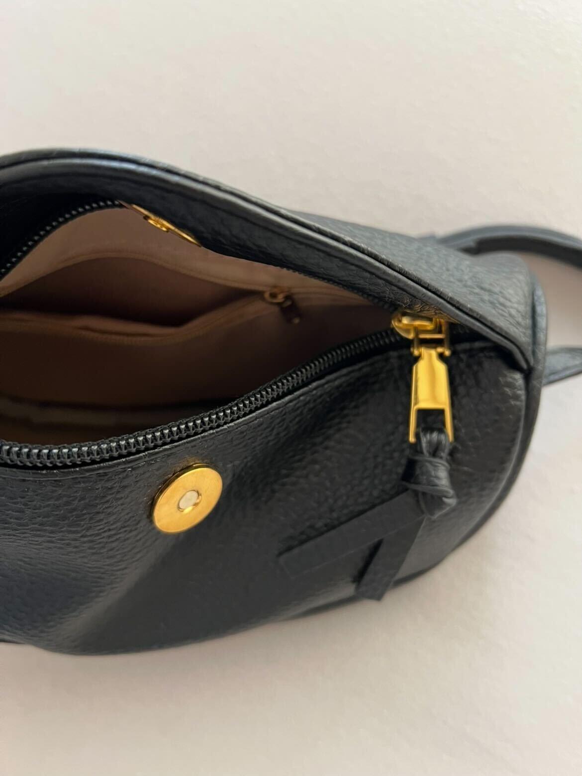 ロングストラップラップバッグ