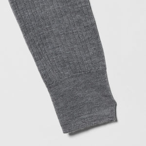 リブ タートルネック ニット