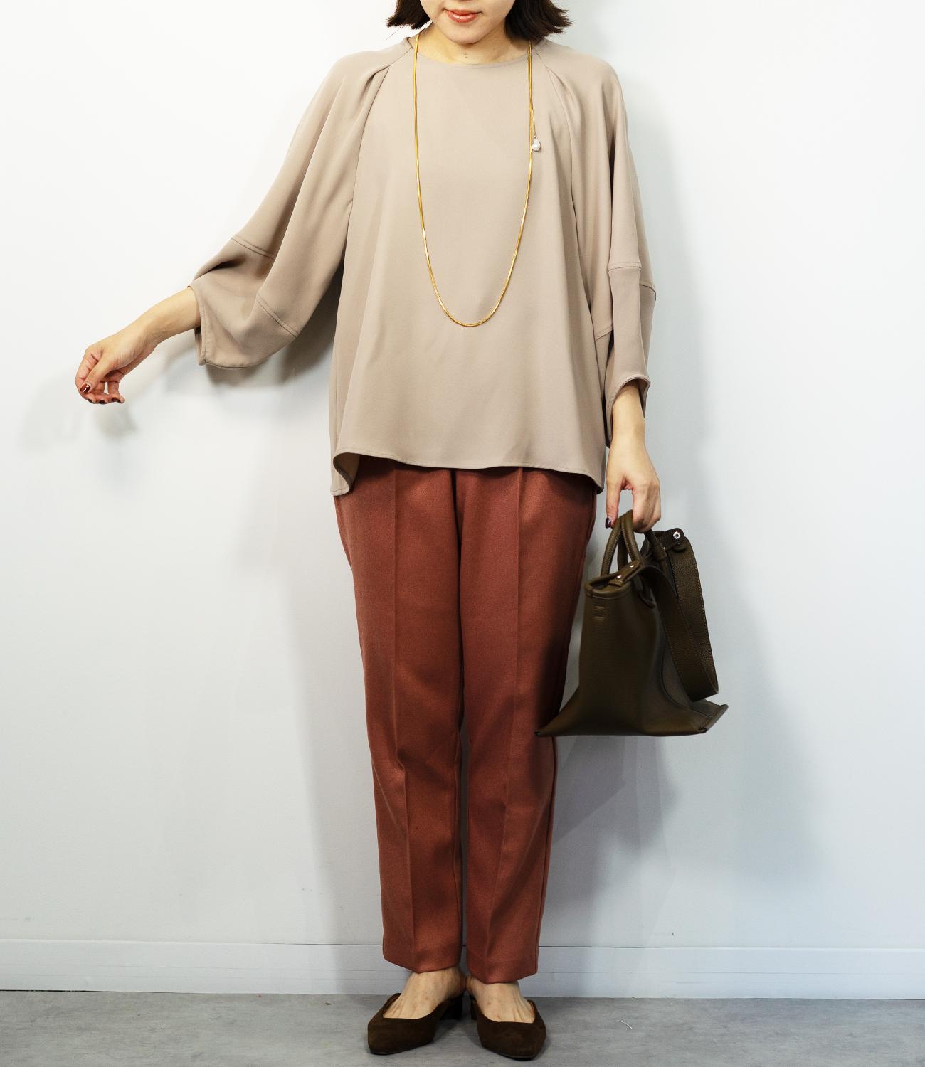 ダブルバックサテンエアリーブラウス