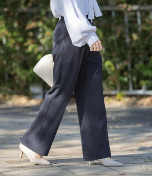ストレッチストレートテーパードパンツ