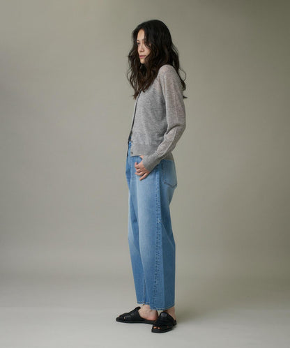 クルーネックニットカーデ《Melty air wool》