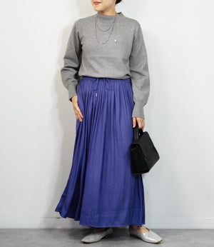 コンパクトハイネックニット