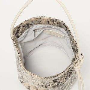 ワンハンドル チャーム バケツ トートバッグ