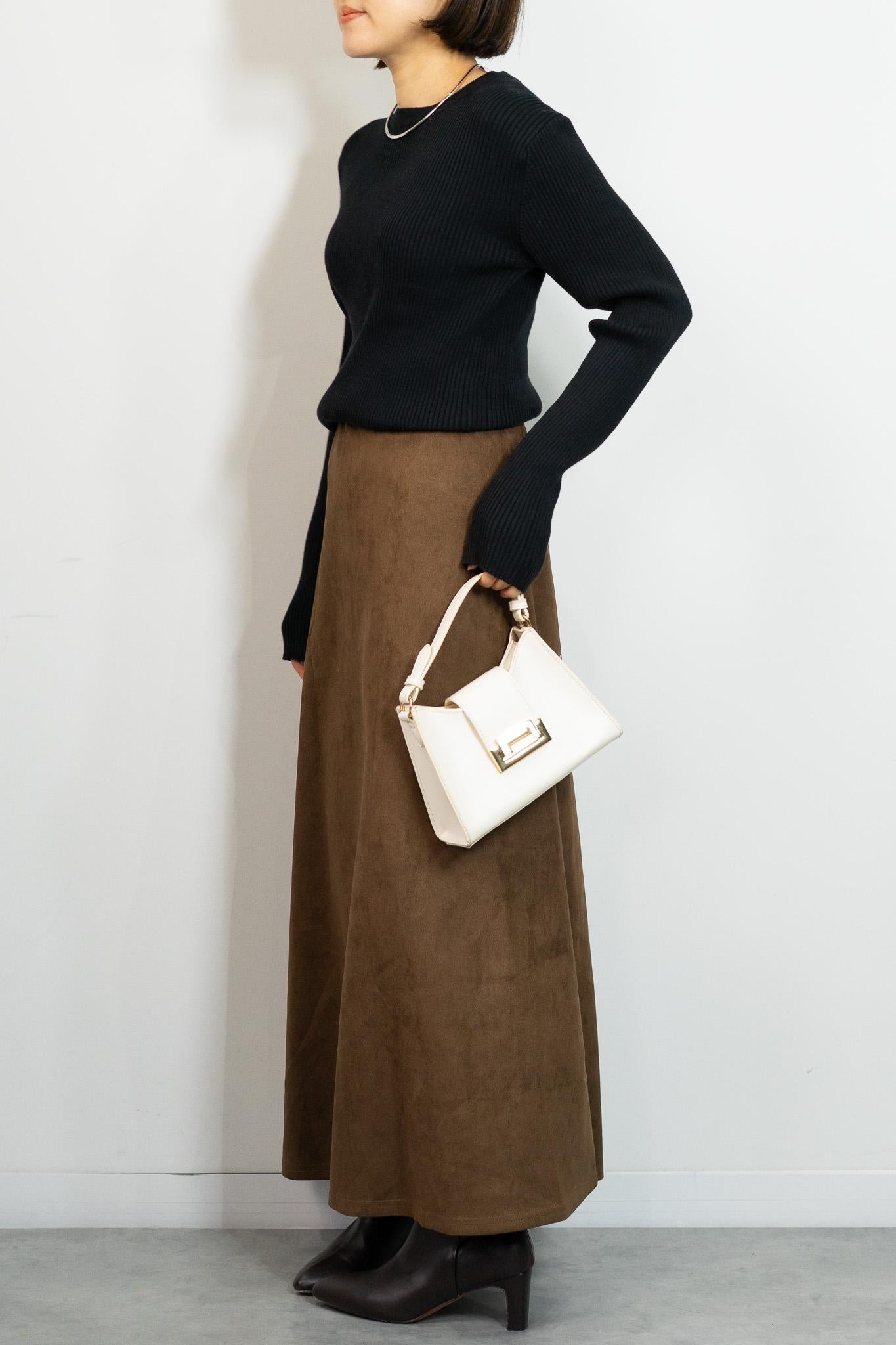 コンフォータブルスリムニット