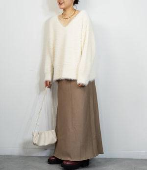 バックリボンVネックニット