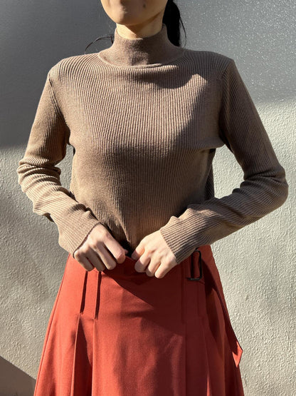 ソフトタッチタートルネックニット