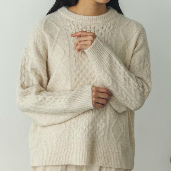 ケーブルニット