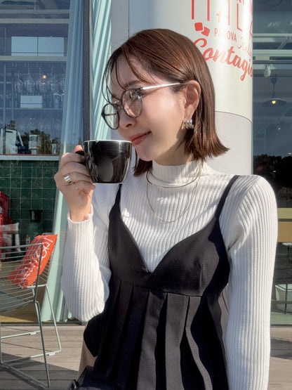 ハイネックリブニット