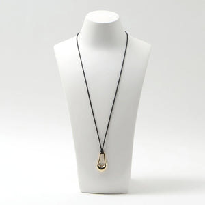 メルティング オーバル コードネックレス