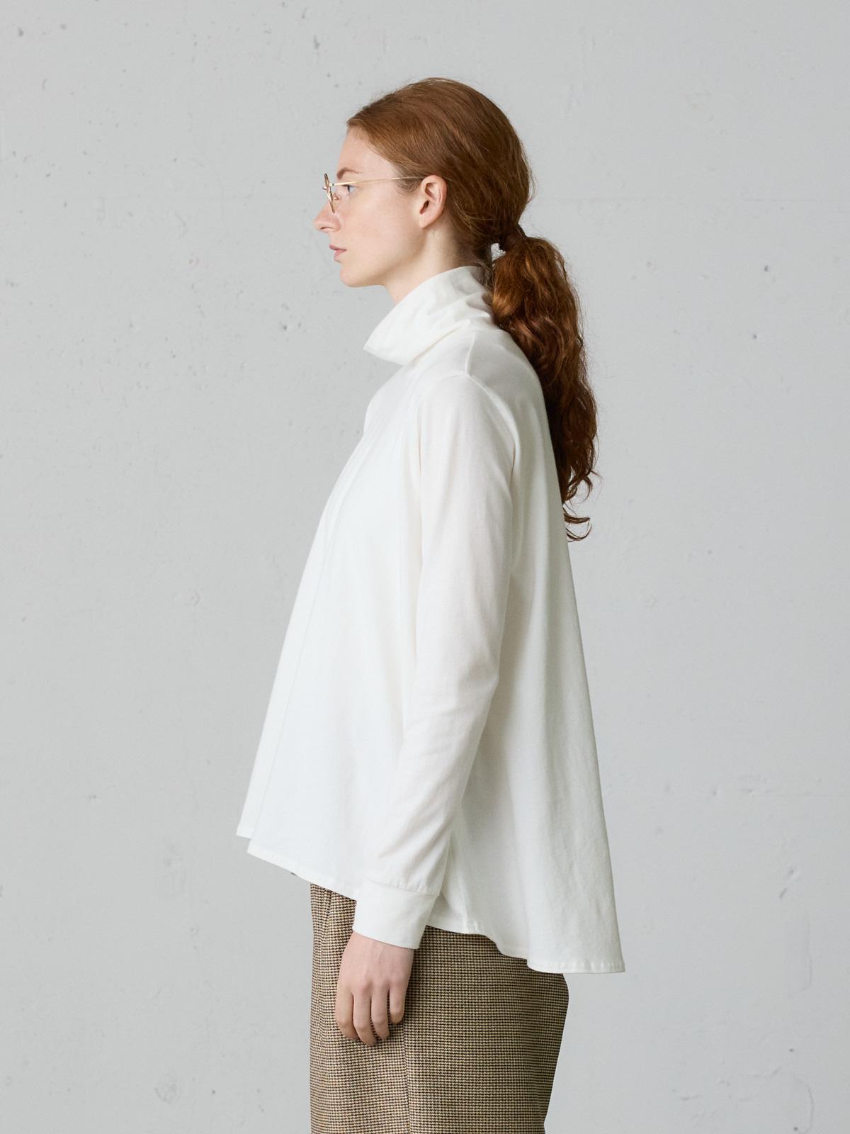 MidiUmi ハイネックフレアプルオーバー