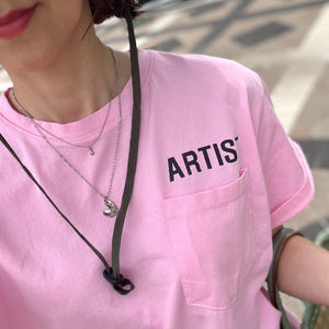 バックロゴピンクTシャツ